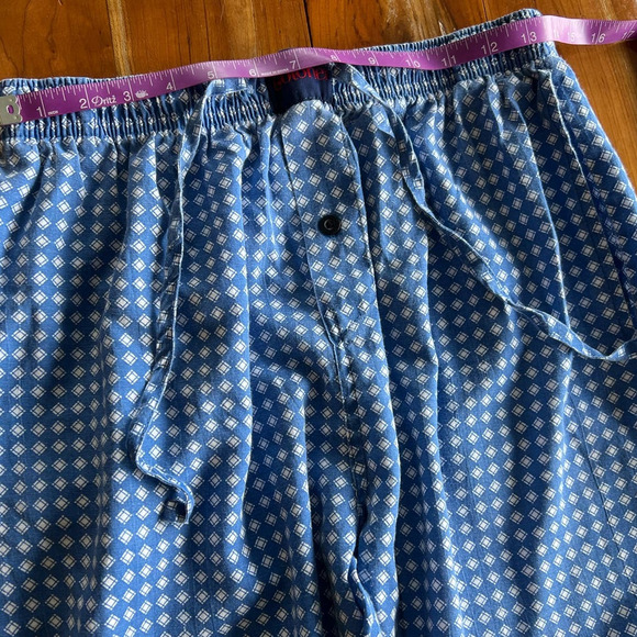 Isotoner Blue and White Checked Pull On Loungewear Pants, Size M - Picture 5 of 7
